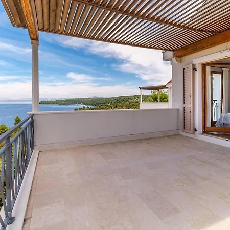 Vila Sunset For 2 Families On Brac, Croatia *